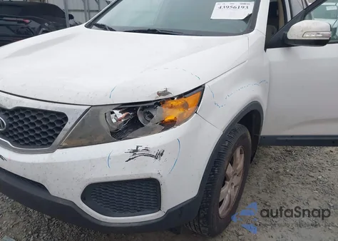 2011 Kia Sorento Lx z USA, uszkodzony, nr VIN 5XYKT3A16BG031453
